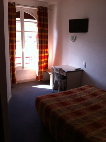 Imagen de la habitación del Hotel Aux Armes De Belgique. Foto 15