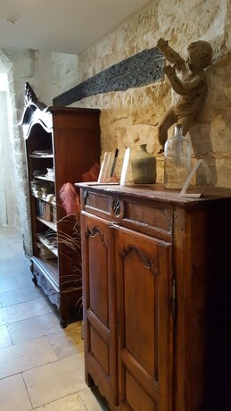 Imagen general del Hotel Aux Augustins Palais des Papes and Wellness. Foto 8