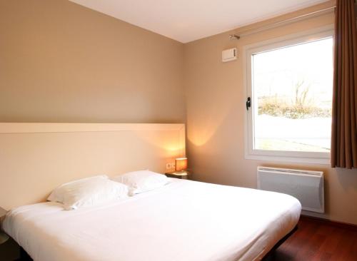 Imagen general del Hotel Aux Balcons Du Sancy. Foto 6