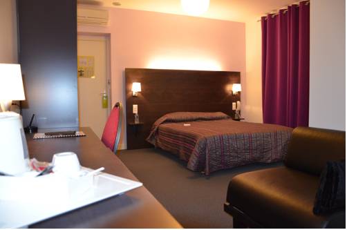 Imagen de la habitación del Hotel Aux Berges De L'aveyron. Foto 7