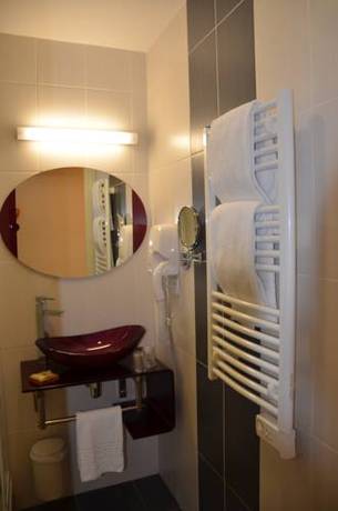 Imagen de la habitación del Hotel Aux Berges De L'aveyron. Foto 12