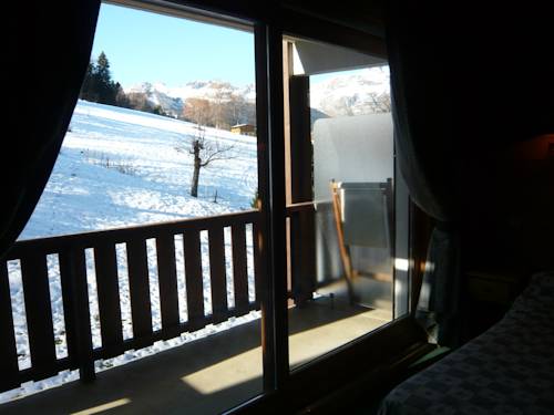 Imagen de la habitación del Hotel Aux Ducs De Savoie. Foto 6