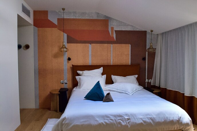 Imagen general del Hotel Aux Ducs De Sienne. Foto 8