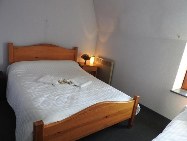Imagen de la habitación del Hotel Aux Globe-Trotters. Foto 14
