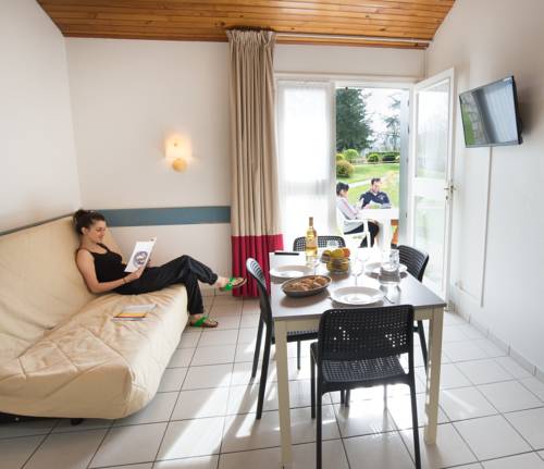 Imagen de la habitación del Hotel Aux Portes Des Monts D'aubrac. Foto 4