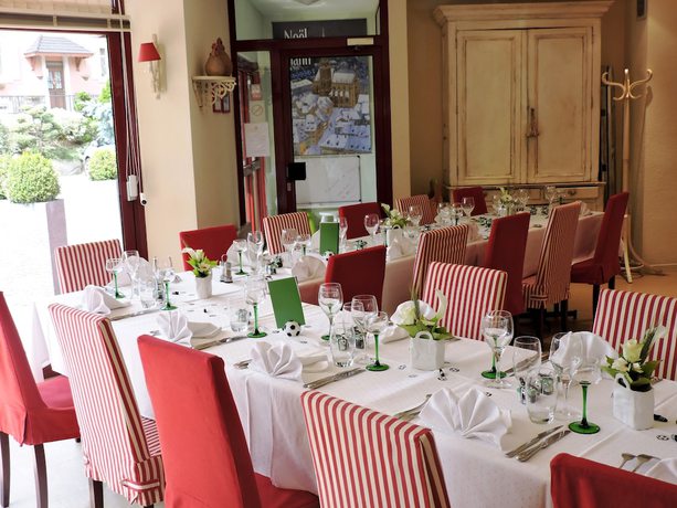 Imagen del bar/restaurante del Hotel Aux Sapins. Foto 5