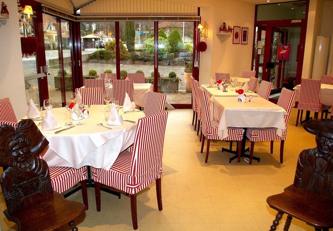 Imagen del bar/restaurante del Hotel Aux Sapins. Foto 8
