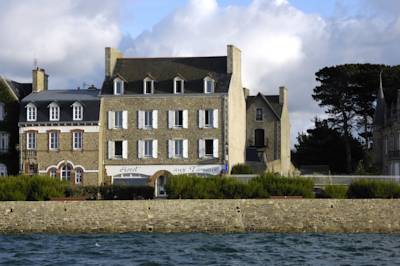 Imagen general del Hotel Aux Tamaris, ROSCOFF. Foto 1