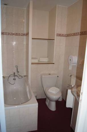 Imagen de la habitación del Hotel Aux Trois Jean. Foto 8