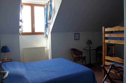 Imagen de la habitación del Hotel Aux Trois Jean. Foto 10