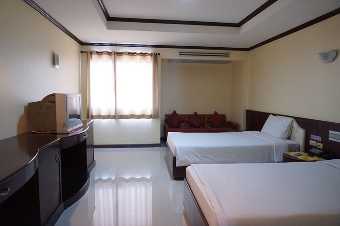 Imagen de la habitación del Hotel Auychai Grand. Foto 5