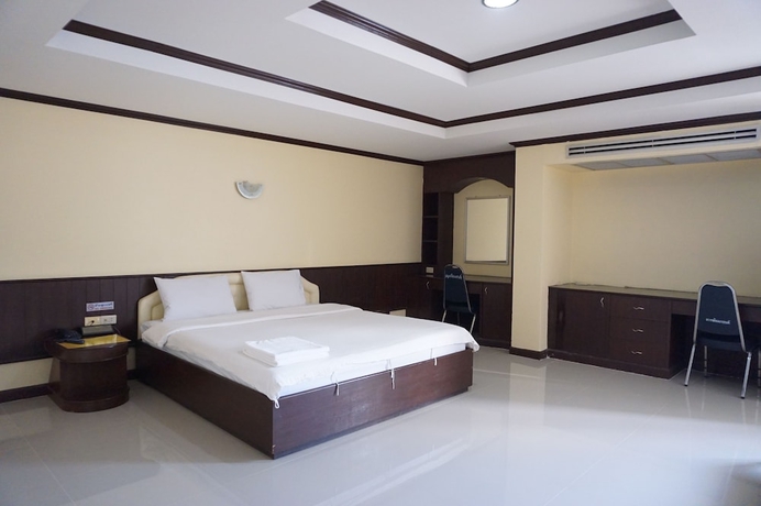 Imagen de la habitación del Hotel Auychai Grand. Foto 13