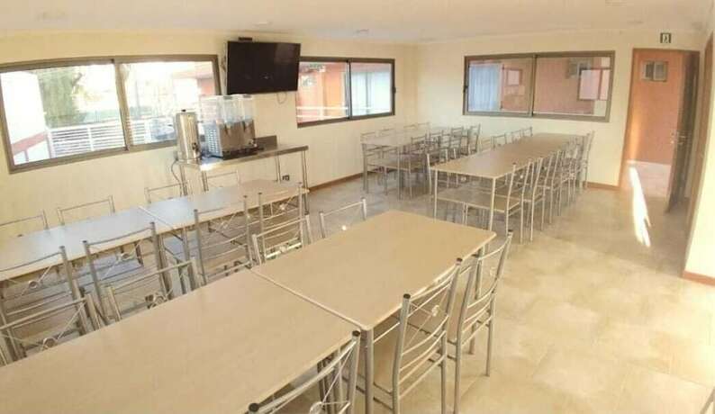 Imagen general del Hotel Av. Balmaceda 1312. Foto 2