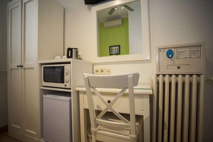 Imagen de la habitación del Hotel Ava Rooms. Foto 8