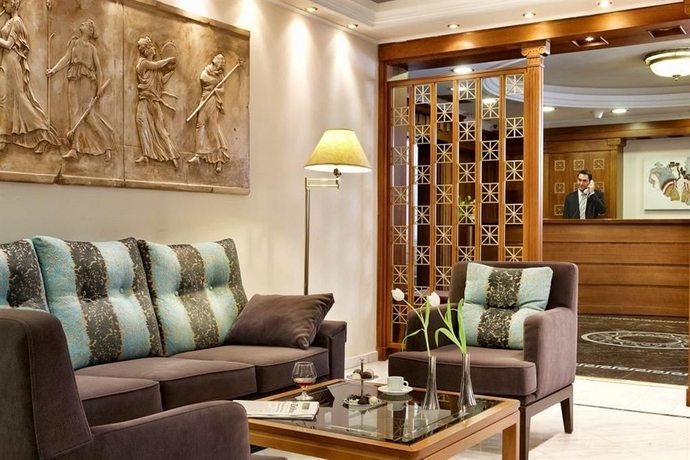 Imagen de los interiores del Hotel Ava and Suites. Foto 8