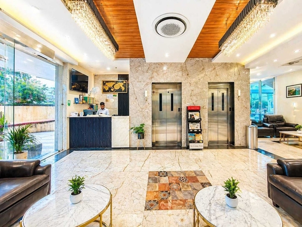 Imagen de los interiores del Hotel Avadh Classio. Foto 15