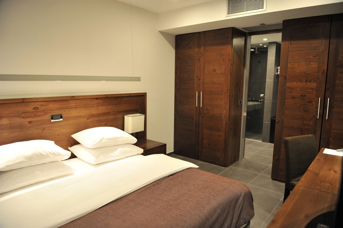 Imagen de la habitación del Hotel Avala Resort and Villas. Foto 7