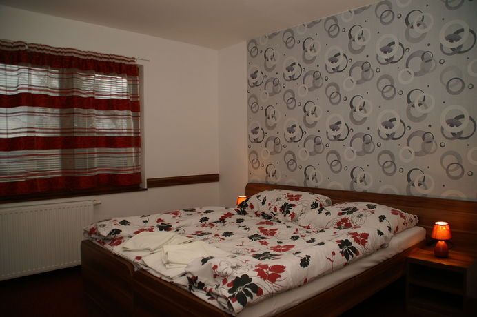 Imagen del bar/restaurante del Hotel Avalanche. Foto 5