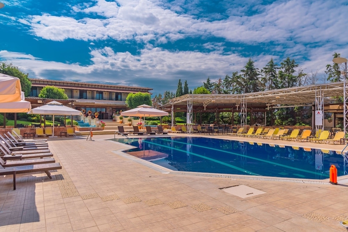 Imagen de la piscina del Hotel Avalon Airport Thessaloniki. Foto 17