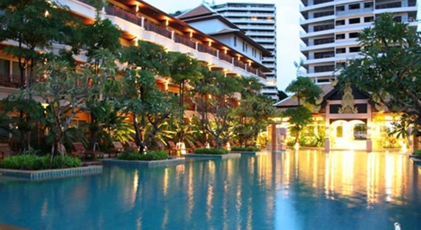 Imagen de la piscina del Hotel Avalon Beach Resort. Foto 16