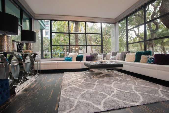 Imagen de los interiores del Hotel Avalon Downtown St. Petersburg. Foto 13