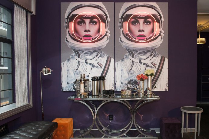 Imagen de los interiores del Hotel Avalon Downtown St. Petersburg. Foto 14