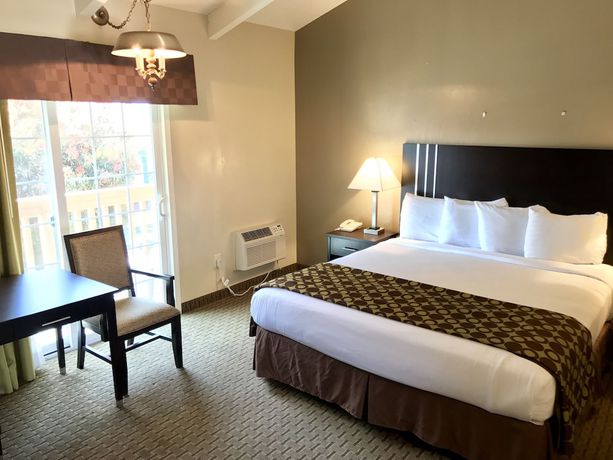 Imagen de la habitación del Hotel Avalon Inn Downtown Morro Bay. Foto 8