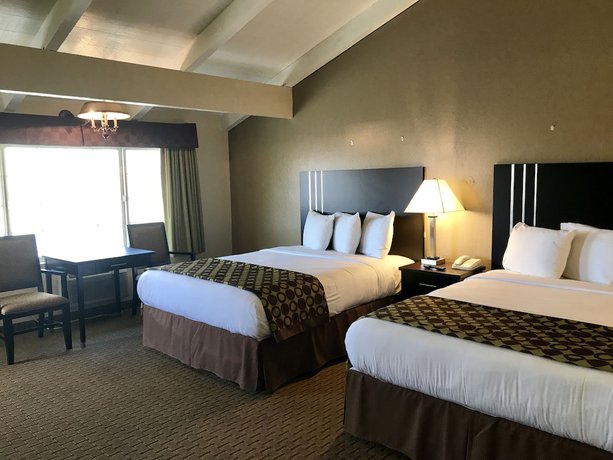 Imagen de la habitación del Hotel Avalon Inn Downtown Morro Bay. Foto 16