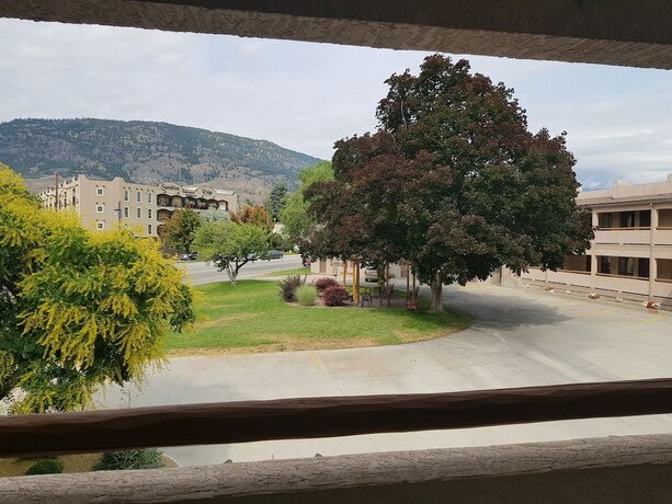 Imagen de la habitación del Hotel Avalon Inn, Osoyoos. Foto 15