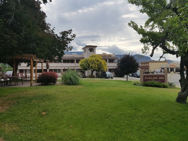 Imagen general del Hotel Avalon Inn, Osoyoos. Foto 8