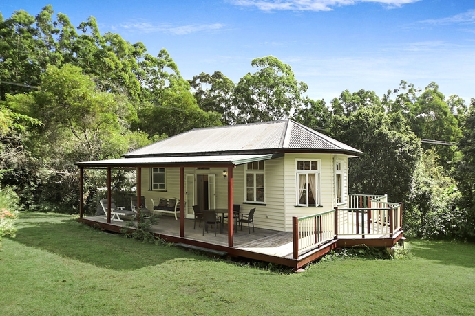 Imagen de los interiores del Hotel Avalon Noosa Farm Cottages. Foto 18