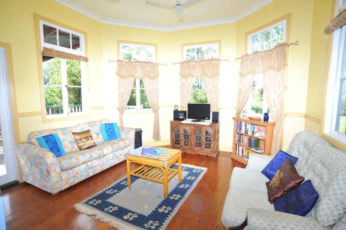 Imagen de los interiores del Hotel Avalon Noosa Farm Cottages. Foto 19