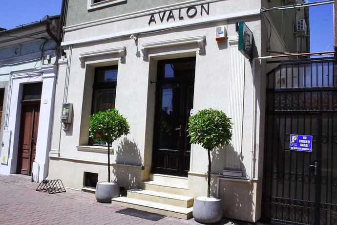 Imagen general del Hotel Avalon, Oradea. Foto 1