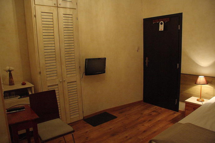 Imagen de la habitación del Hotel Avalon, Oradea. Foto 3