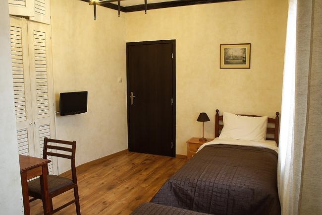 Imagen de la habitación del Hotel Avalon, Oradea. Foto 5