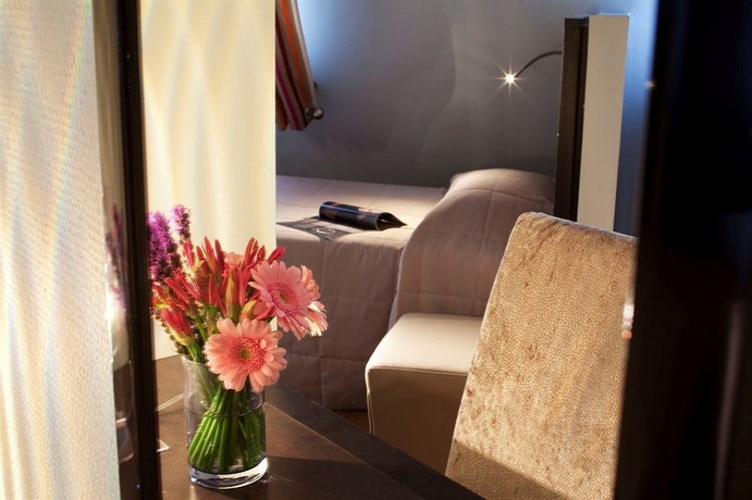 Imagen de la habitación del Hotel Avalon Paris Gare du Nord. Foto 6