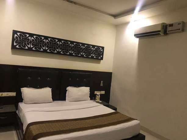 Imagen de la habitación del Hotel Avalon Taj. Foto 6