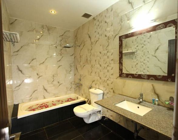 Imagen de la habitación del Hotel Avalon Taj. Foto 19