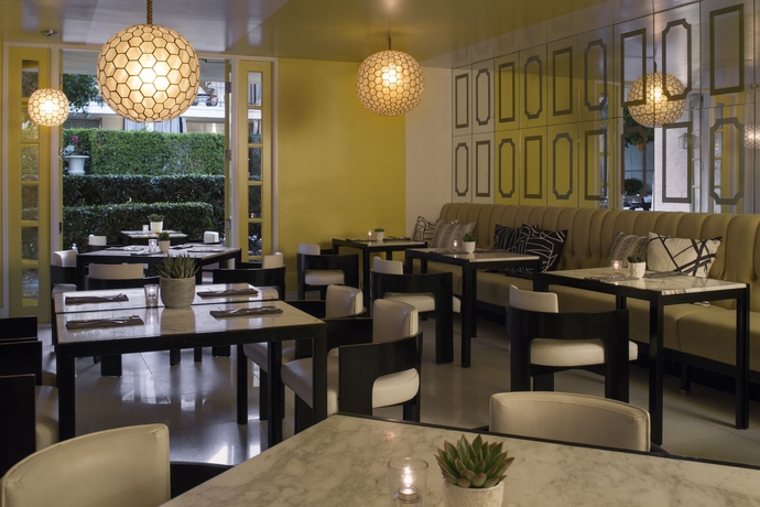 Imagen del bar/restaurante del Hotel Avalon and Bungalows Palm Springs. Foto 3