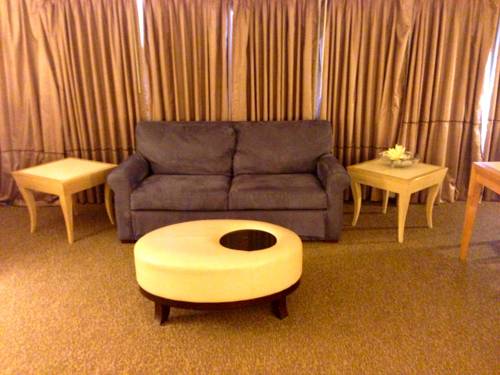Imagen de la habitación del Hotel Avalon and Conference Center. Foto 3