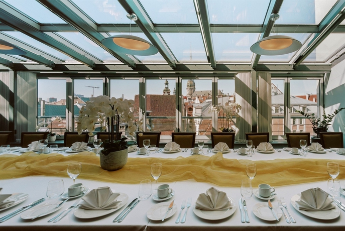 Imagen del bar/restaurante del Hotel Avalon and Conferences. Foto 6