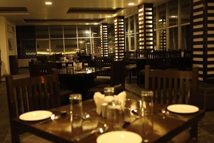 Imagen del bar/restaurante del Hotel Avana By Minze. Foto 3