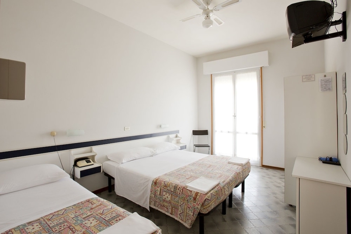 Imagen de la habitación del Hotel Avana. Foto 8