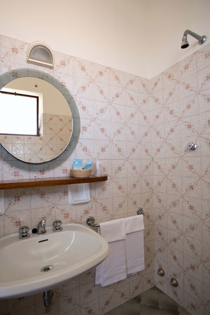 Imagen de la habitación del Hotel Avana. Foto 9