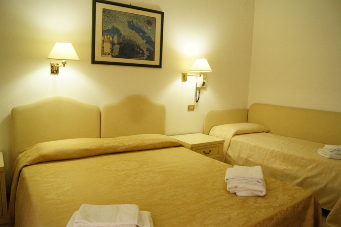 Imagen de la habitación del Hotel Avana Mare. Foto 4