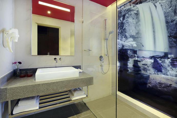 Imagen de la habitación del Hotel Avangio Kota Kinabalu. Foto 3