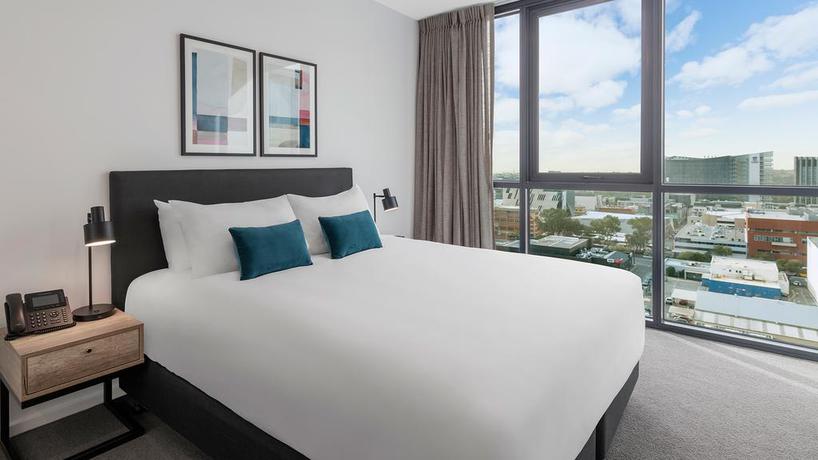 Imagen de la habitación del Hotel Avani Adelaide Residences. Foto 9