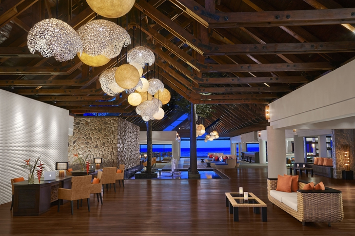 Imagen de los interiores del Hotel Avani+ Barbarons Seychelles. Foto 10