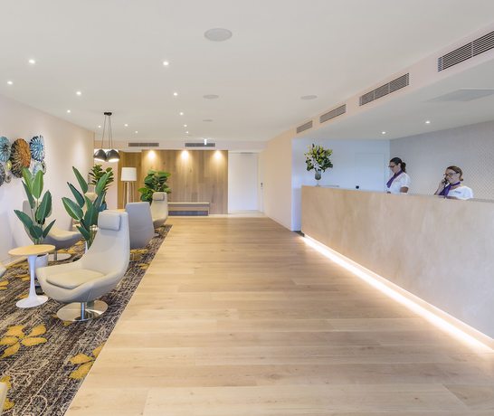 Imagen de los interiores del Hotel Avani Broadbeach Residences. Foto 18