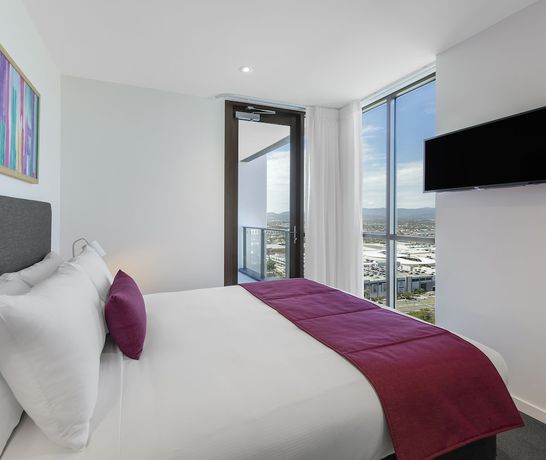 Imagen de la habitación del Hotel Avani Broadbeach Residences. Foto 6